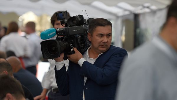 Журналисты в пресс-центре во время заседания Высшего Евразийского Экономического Совета (1 октября 2019). Еревaн - Sputnik Армения