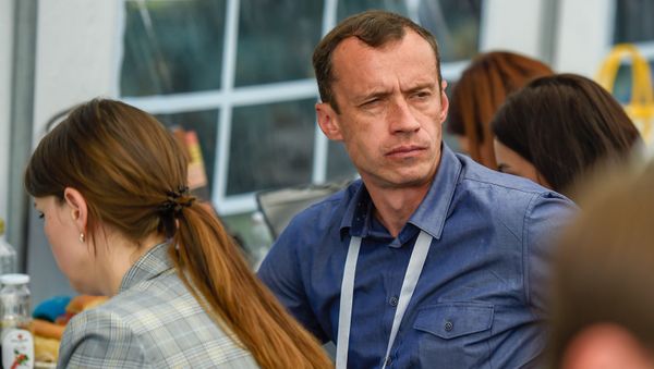 Работа журналистов в пресс-центре во время заседания Высшего Евразийского Экономического Совета (1 октября 2019). Еревaн - Sputnik Армения