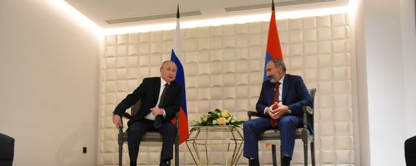Встреча премьер-министра Армении Никола Пашиняна и президента России Владимира Путина (1 октября 2019). Еревaн - Sputnik Արմենիա