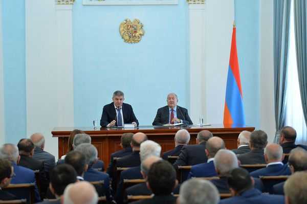 Որքան շատ սիրես պատմական հայրենիքդ, այնքան ավելի լավ քաղաքացի կլինես Ռուսաստանում. նախագահ Որքան շատ սիրես պատմական հայրենիքդ, այնքան ավելի լավ քաղաքացի կլինես Ռուսաստանում. նախագահ - Sputnik Արմենիա