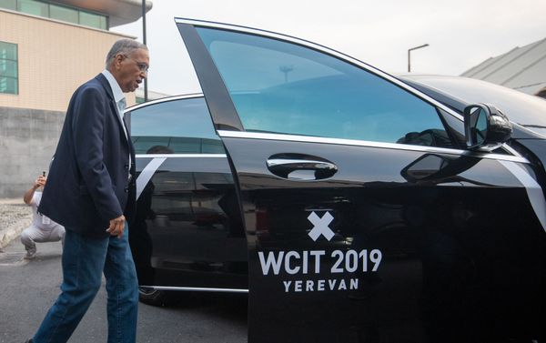 Визит спикера WCIT 2019 Нараяны Мурти в Ереван (5 октября 2019). Звартноц - Sputnik Армения