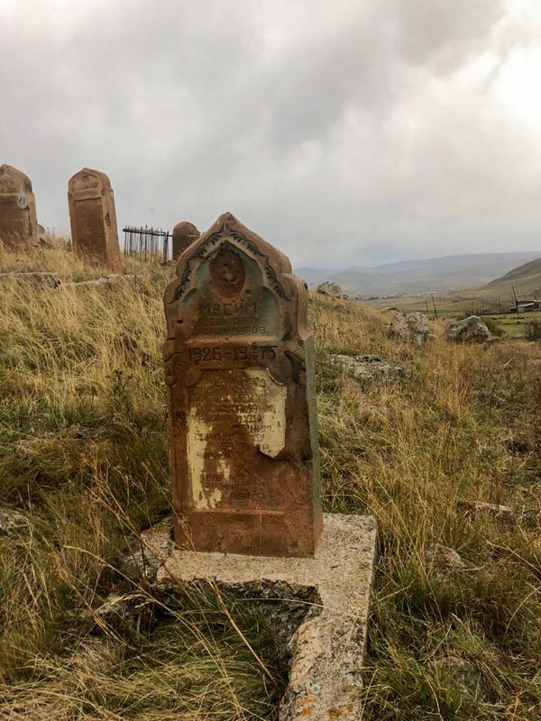 Սուննի կարափափախների գերեզմանները. այստեղ վառ երևում է հայի ու ադրբեջանցու տարբերությունը - Sputnik Արմենիա