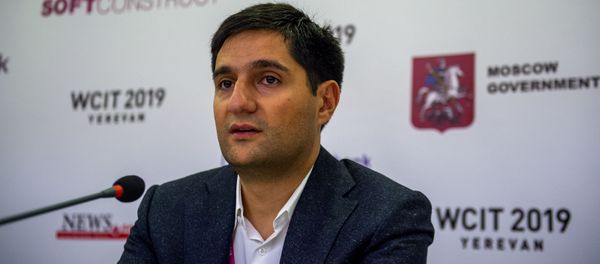 Александр Есаян на пресс-конференции во время открытия WCIT 2019 (7 октября 2019). Ереван - Sputnik Արմենիա