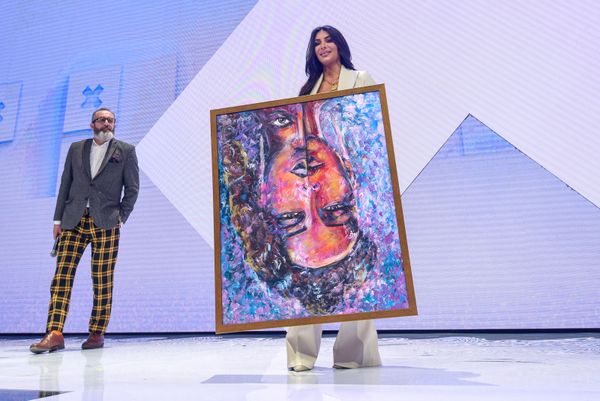 Քիմ Քարդաշյանը նկար է նվիրել WCIT 2019 համաժողովին - Sputnik Արմենիա