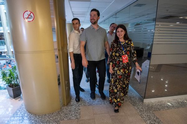 Оганян рассказал, будет ли крестить дочь в Армении, и на чью свадьбу должен успеть в США - Sputnik Армения