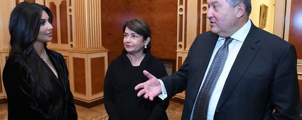 Президент Армен Саркисян встретился с Ким Кардашьян (8 октября 2019). Еревaн - Sputnik Արմենիա