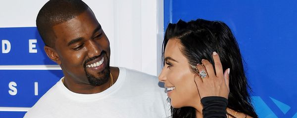 Ким Кардашьян и Канье Уэст на MTV Video Music Awards (28 августа 2016). Нью-Йорк Ким Кардашьян и Канье Уэст на MTV Video Music Awards (28 августа 2016). Нью-Йорк - Sputnik Արմենիա
