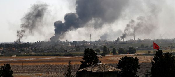 Дым над сирийским городом Тель-Абьяд (10 октября 2019). Сирия - Sputnik Արմենիա