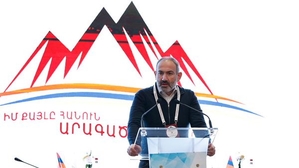 Премьер-министр Никол Пашинян на форуме Мой шаг во имя Арагацотнской области (12 октября 2019). Арагацотн - Sputnik Армения