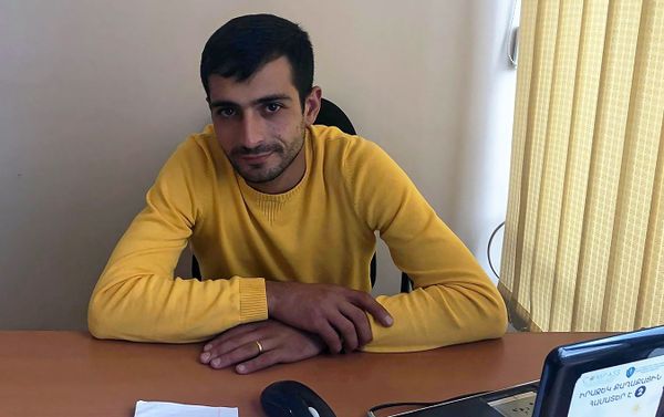 И.о. исполнительного директора фонда Гюмри без домиков Геворг Григорян - Sputnik Армения