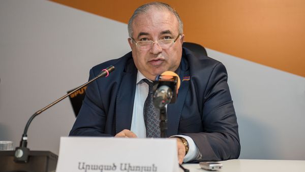 Арагац Ахоян - Sputnik Արմենիա