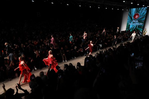 Mercedes-Benz Fashion Week. Показ Julia Dalakian Mercedes-Benz Fashion Week. Показ Julia Dalakian - Sputnik Армения