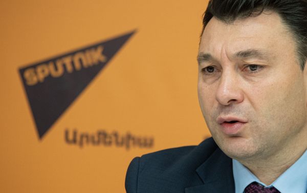 Пресс-конференция Эдуарда Шармазанова (20 октября 2019). Еревaн - Sputnik Армения