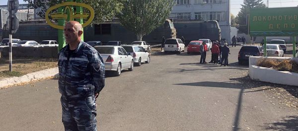 Сотрудники локомотивного депо проводят забастовку (23 октября 2019). Гюмри - Sputnik Արմենիա