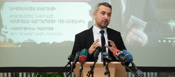 Пресс-конференция замминистра образования, науки, культуры и спорта Ара Хзмаляна (23 октября 2019). Еревaн - Sputnik Արմենիա