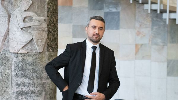 Արա Խզմալյան - Sputnik Արմենիա