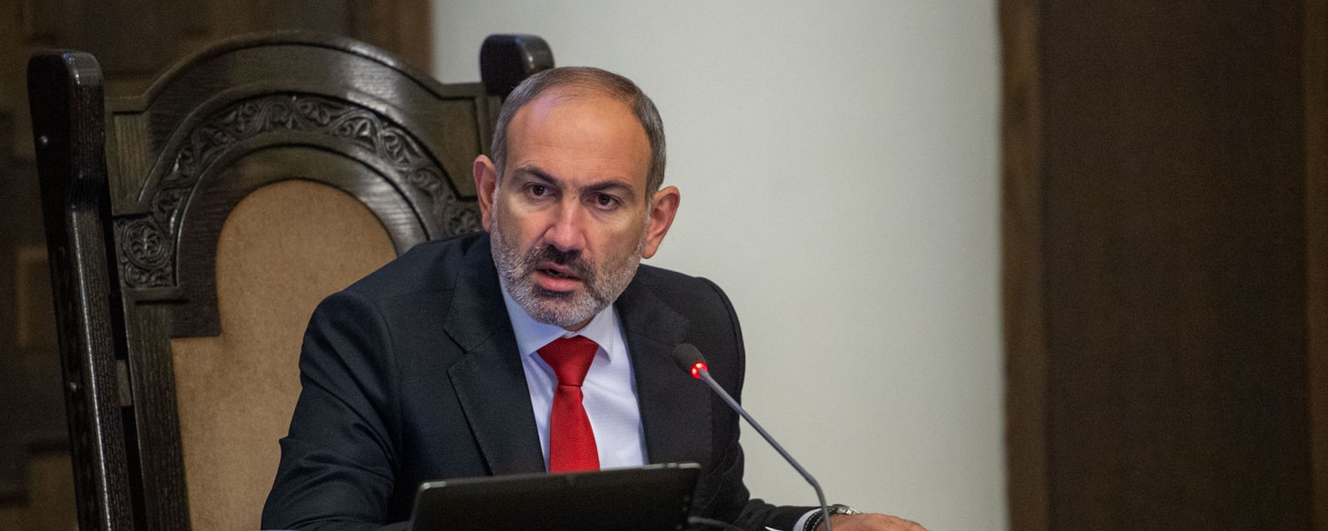 Премьер-министр Никол Пашинян на заседании правительства Армении (24 октября 2019). Еревaн - Sputnik Армения, 1920, 07.10.2021