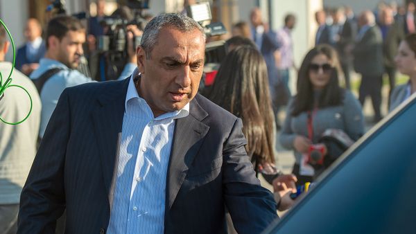 Бизнесмен, владелец супермаркетов Ереван Сити, экс-депутат Самвел Алексанян на открытии отремонтированной высоковольтной подстанции Ахтанак (24 октября 2019). Еревaн - Sputnik Արմենիա