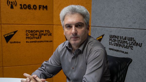Владимир Акопян - Sputnik Արմենիա