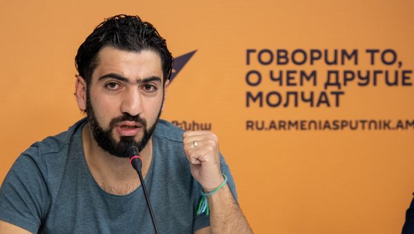 Левон Касабоглян на пресс-конференции Путь к футбольной мечте (29 октября 2019). Еревaн - Sputnik Արմենիա