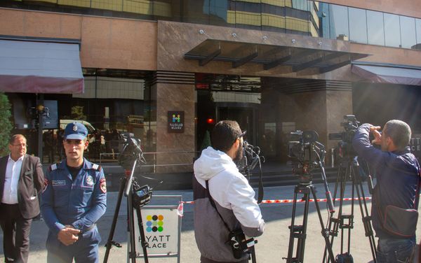 Эвакуация в гостинице Hyatt Place (29 октября 2019). Еревaн - Sputnik Армения