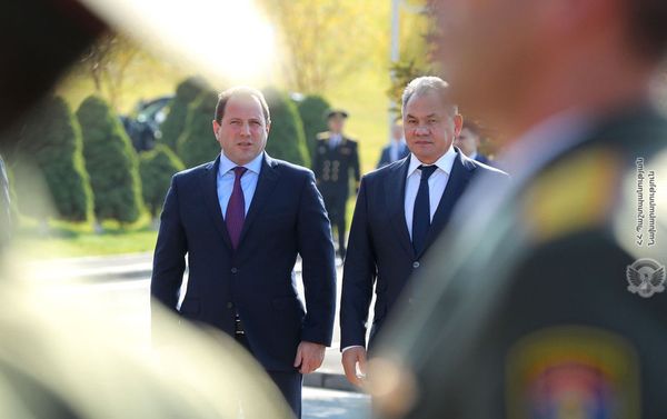 Церемония встречи министра обороны России Сергея Шойгу (29 октября 2019). Еревaн - Sputnik Армения