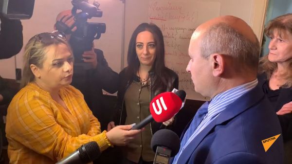 Скандал, сауна и суд: как завершилось нашумевшее обсуждение в Ереване - видео - Sputnik Армения