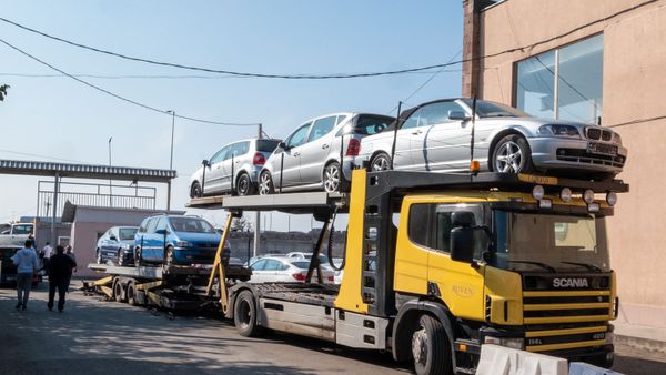 Поток автомобилей на Араратской таможне - Sputnik Армения