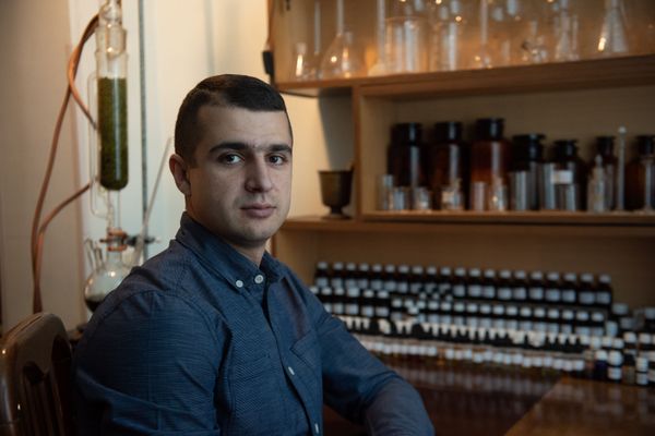 Звезды и ароматы: как парфюмер из Армении покорил легендарный парижский Jovoy - Sputnik Армения
