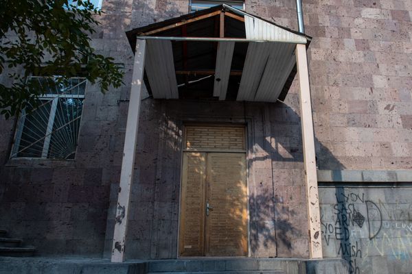 «Բարեգործություն»` փակ դռների հետևում. Նունե Եսայանից հետ վերցրած տարածքը դեռ չի բացվել - Sputnik Արմենիա