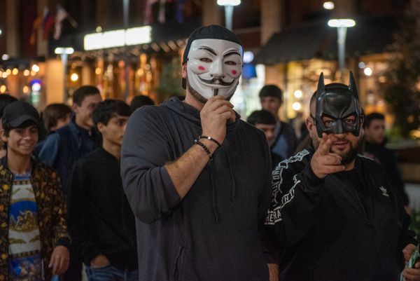 Празднование Хэллоуина на улицах Еревана (31 октября 2019). Еревaн Празднование Хэллоуина на улицах Еревана (31 октября 2019). Еревaн - Sputnik Армения
