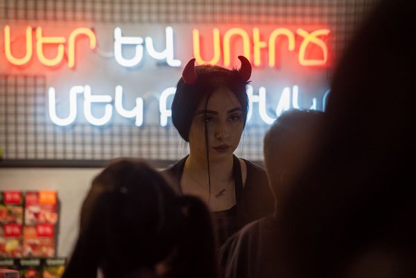 Празднование Хэллоуина на улицах Еревана (31 октября 2019). Еревaн Празднование Хэллоуина на улицах Еревана (31 октября 2019). Еревaн - Sputnik Армения