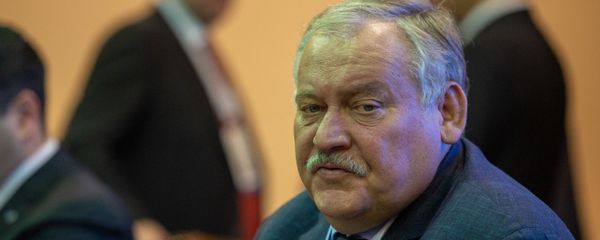 Константин Затулин перед началом заседания Парламентской ассамблеи ОДКБ (5 ноября 2019). Еревaн - Sputnik Արմենիա