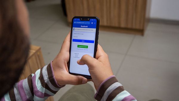 Пользователь социальной сети Facebook - Sputnik Армения