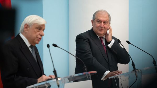 Совместная пресс-конференция президентов Армении и Греции Армена Саркисяна и Прокописа Павлопулоса (5 ноября 2019). Еревaн - Sputnik Армения