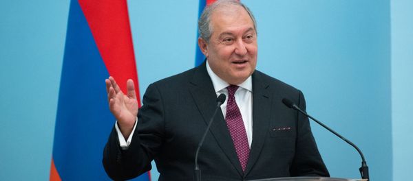Президент Армении Армен Саркисян во время совместной с президентом Греции пресс-конференции (5 ноября 2019). Еревaн - Sputnik Արմենիա