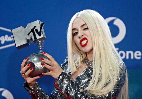 Певица Ava Max во время MTV Europe Music Awards в Испании - Sputnik Армения