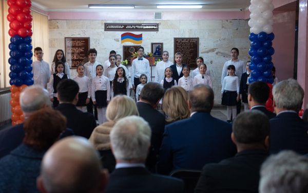 Պատգամավորները` դպրոցում - Sputnik Արմենիա