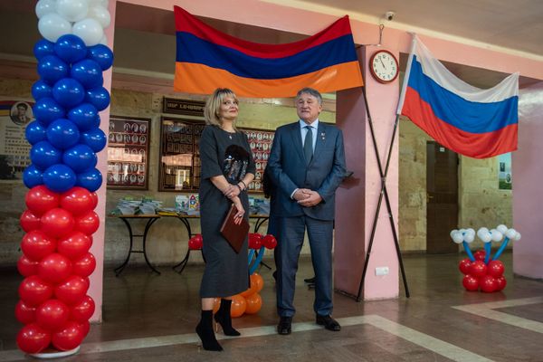 «Նկարը կչորանա, ցերեկ կլինի». ինչպես ռուս պատգամավորներին դիմավորեցին Հայաստանում - Sputnik Արմենիա