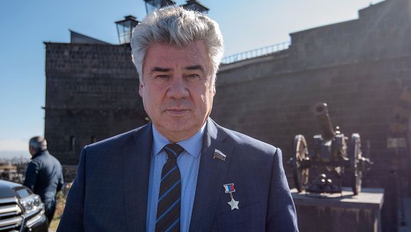 Виктор Бондарев после заседания Межпарламенской комиссии по сотрудничеству НС РА и ФС РФ (6 ноября 2019). Гюмри - Sputnik Армения