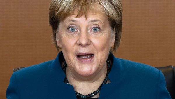 Канцлер Германии Ангела Меркель на еженедельном заседании правительства Германии в Берлине - Sputnik Армения