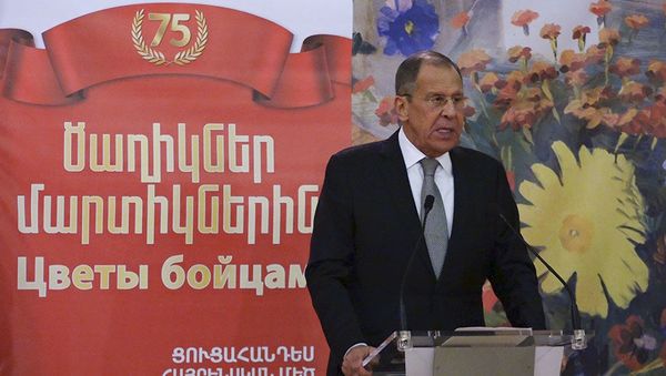 Лавров на выставке, посвящённой 75-летию победы в Великой Отечественной войне, в Армении - Sputnik Արմենիա