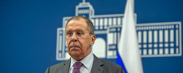 Министр иностранных дел России Сергей Лавров на совместной пресс-конференции с армянским коллегой (11 ноября 2019). Ереван - Sputnik Армения