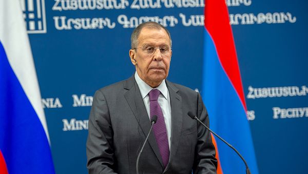 Министр иностранных дел России Сергей Лавров на совместной пресс-конференции с армянским коллегой (11 ноября 2019). Ереван Министр иностранных дел России Сергей Лавров на совместной пресс-конференции с армянским коллегой (11 ноября 2019). Ереван - Sputnik Արմենիա