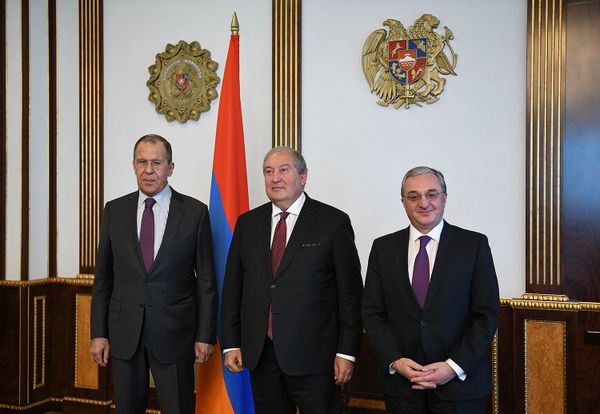 Սարգսյանը հյուրընկալել է Լավրովին և ջերմ ողջույններ փոխանցել Պուտինին - Sputnik Արմենիա