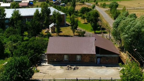 Дом в селе Лусагюх с высоты птичьего полета - Sputnik Արմենիա
