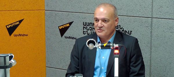 «Իշխանությունները որոշ դեպքերում հակազդեցության հանդիպելիս նահանջում են». Վիգեն Հակոբյան - Sputnik Արմենիա