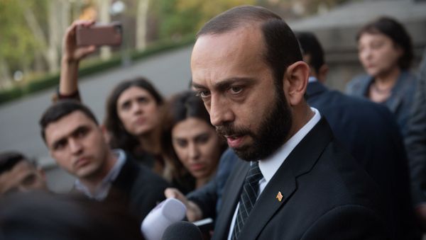 Председатель Национального собрания Армении Арарат Мирзоян ответил на вопросы журналистов (14 ноября 2019). Еревaн - Sputnik Армения