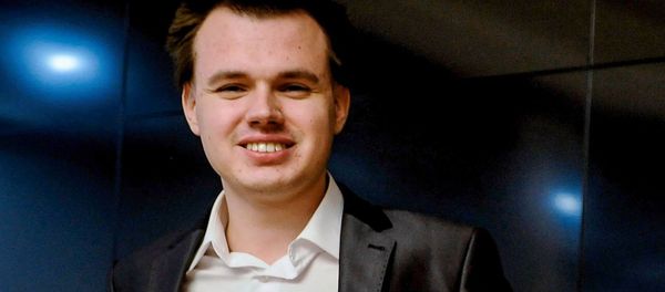 Эксперт аналитического холдинга Финансового университета при правительстве РФ Дмитрий Ефремов Эксперт аналитического холдинга Финансового университета при правительстве РФ Дмитрий Ефремов - Sputnik Армения