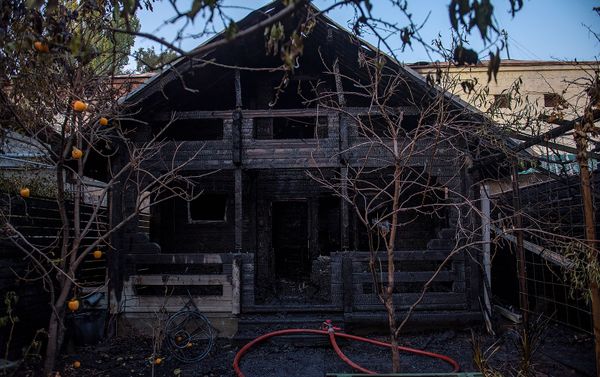 Այրված տունը - Sputnik Արմենիա